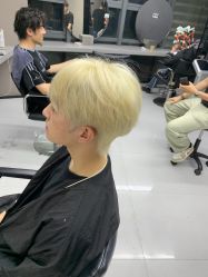 -宫铭烫发染发接发店