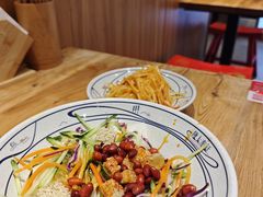 -陇上秦轩西安biangbiang面(EFC欧美金融商业城店)