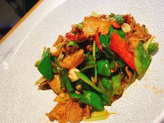 -姜君·千岛湖鱼头馆(浦东大道店)