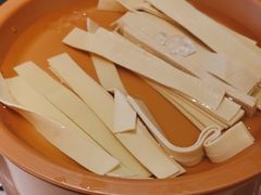 -龍歌自助小火锅(市南金茂湾店)