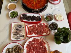 -毛辣果·贵州红酸汤牛肉火锅(西单店)
