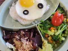 -布鲁豪斯亲子欢乐家庭餐厅