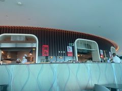 -亚洲国际大酒店·云顶阁旋转自助餐厅