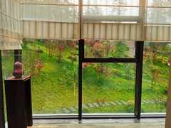 房间走廊外的风景-毕棚沟景区