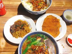 -沪西老弄堂面馆(定西路店)