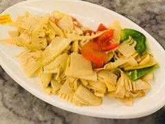 -蔼若春.传承三十年云南菜(金碧公园店)