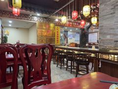 -金杨拉面王小吃面馆·牛三宝面·红烧牛肉粉