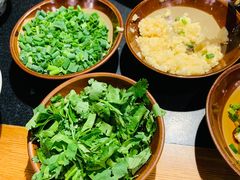 -王婆乔鲜鱼自助火锅(蜀汉路店)