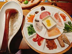 -芸南道·过桥米线(昆明老街旗舰店)