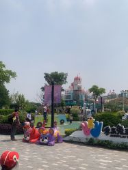 -季高兔窝窝亲子园(上海薰衣草公园店)