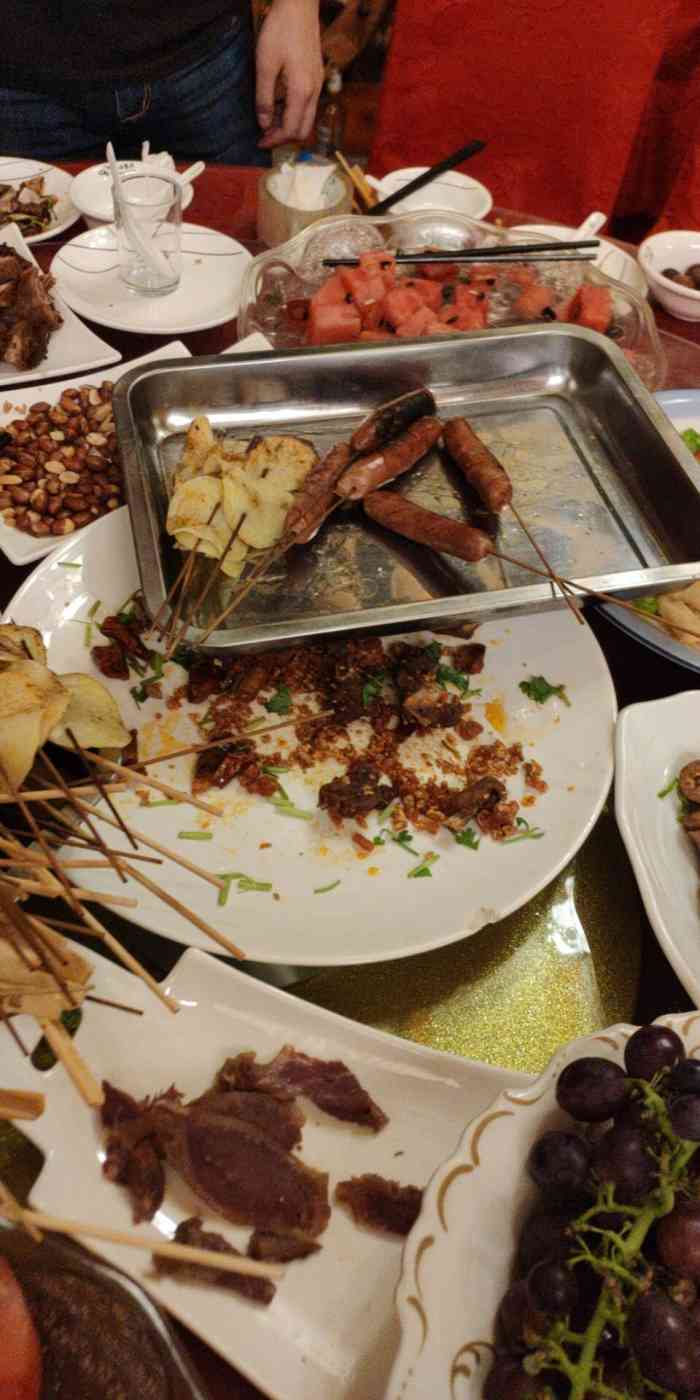 朵歹蒙古大营-"和老公同事一起来农场体验生活,烧烤,但是.