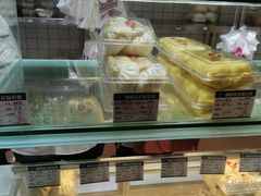 -白玉兰食品甜凤店(合生汇店)
