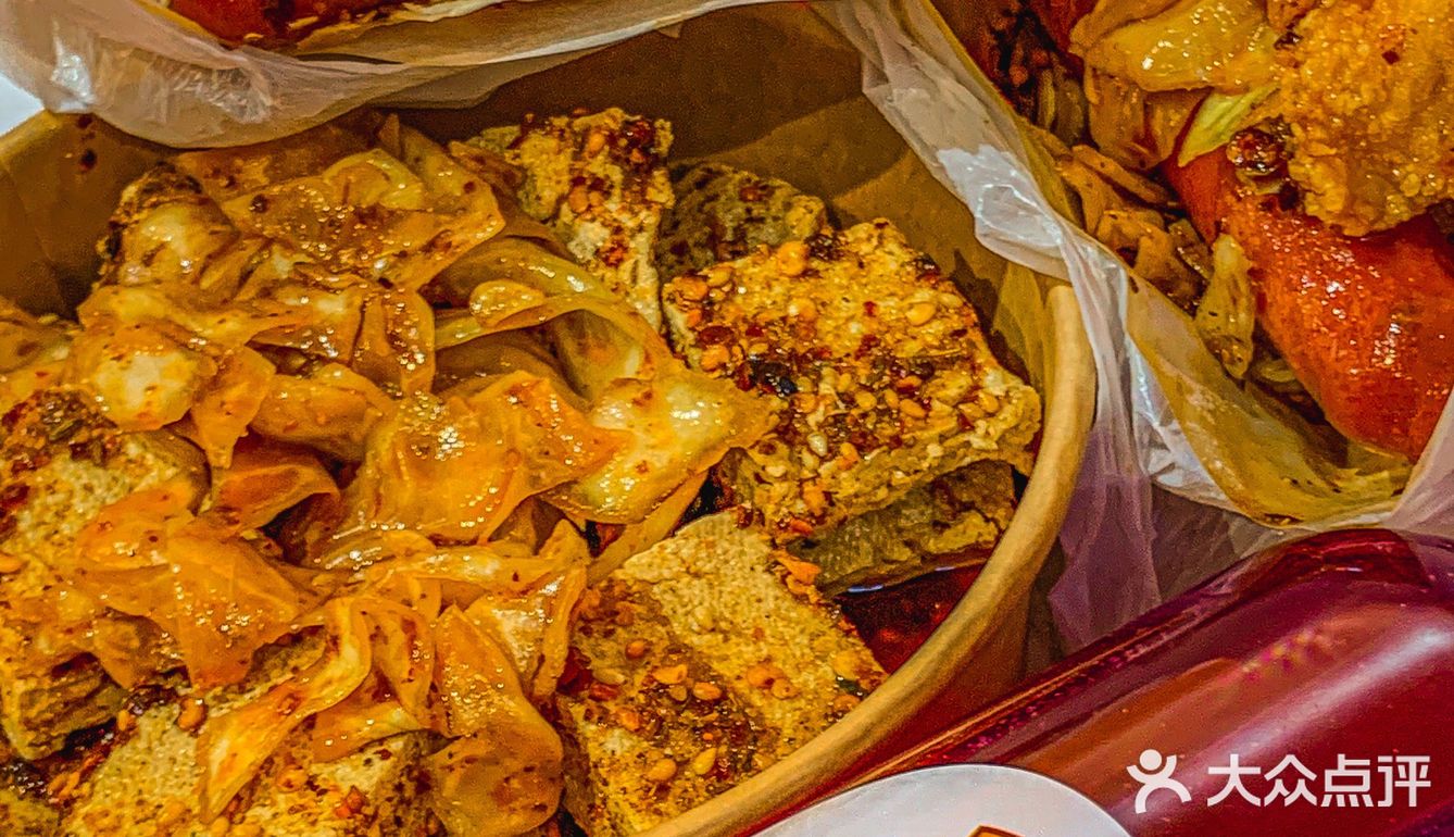 所有都是现场制作 第一次吃到这么薄的烧饼