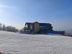 -中旅松花湖滑雪场