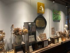 -良友书坊(安徽路店)
