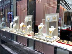 -周大福CHOW TAI FOOK(欧亚卖场店)