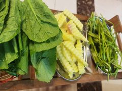 -老石黑山羊毛驴肉火锅(金凯广场店)