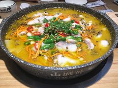 青花椒老坛酸菜鱼-山城外·非遗酸菜鱼(新都汇融店)