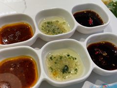 -洪氏嗨捞·广东猪肚鸡·椰子鸡火锅(西咸万象城店)