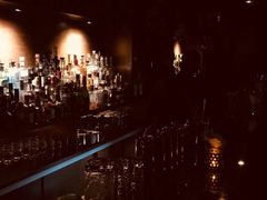 -Whisper Bar 