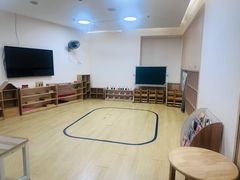 -金点蒙氏国际教育(悠然校区)