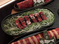 -三出山火锅(南京万象天地店)