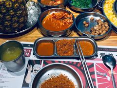 -青瓦炭韩潮烤肉(花园道店)