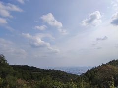 -鬼笑石后山停车场