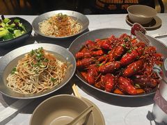-巴厘龙虾·榜首油焖大虾(音乐学院·沿江酒馆店)
