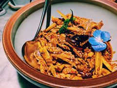 敲糖棒棒鸡-辛香汇·现炒川菜(淮海路百盛店)