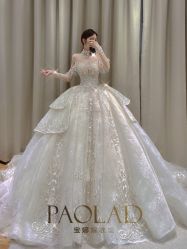 -南京宝娜嫁衣婚纱礼服馆(中央路店)