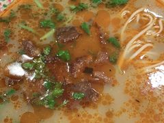 -金杨拉面王小吃面馆·牛三宝面·红烧牛肉粉