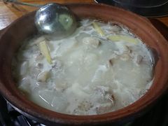 -大富蚝乌东哥饭店·石锅鱼杂·柠檬鸭(革新路店)