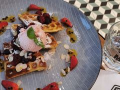 浆果华夫饼-Moka Bros 摩卡站(西单大悦城店)