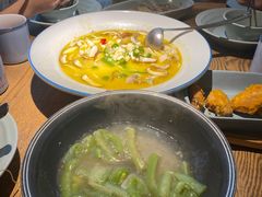 -蜜桃餐厅·伴山(湖滨商业街店)