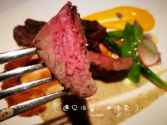 烤澳洲西冷牛排配脆炸海鱼柳-米洛克欧洲蛋糕(西南路店)