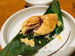 玫瑰鲜花饼-云海肴·汽锅鸡·云南菜(天山百盛优客店)