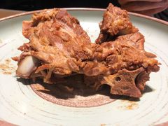 特色大铁锅烀腔骨-95号酱骨·一块豆腐(展春园西路店)