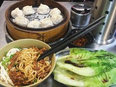 -老上海食惠裡小籠包生煎包