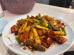 -巧克力渔家.小船海鲜胶东菜(万平口店)