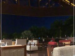 -三亚湾海居铂尔曼度假酒店