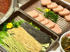 -盛源川香鱼火锅(西小区总店)