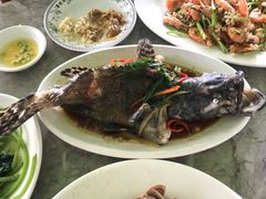 -四川小胡子海鲜(丁村万人海鲜广场店)