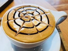 -ZING COFFEE 镜咖啡