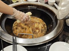 -九妹农家大铁锅东北菜(江湾店)