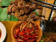 -隔壁老王·家常云南菜(花巷店)