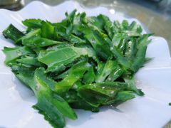 -亚龙湾8号(丁村万人海鲜广场店)