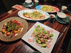 -粤·向群饭店(麓景路店)