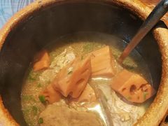 筒子骨藕汤-海陆空(万松园店)