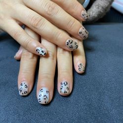 -Meet Nail 美睫·美甲